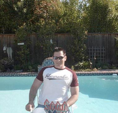 Sean.jpg (37206 bytes)